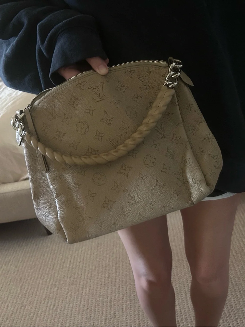 AUTHENTIC Louis Vuitton Mahina Babylone Chain BB Galet